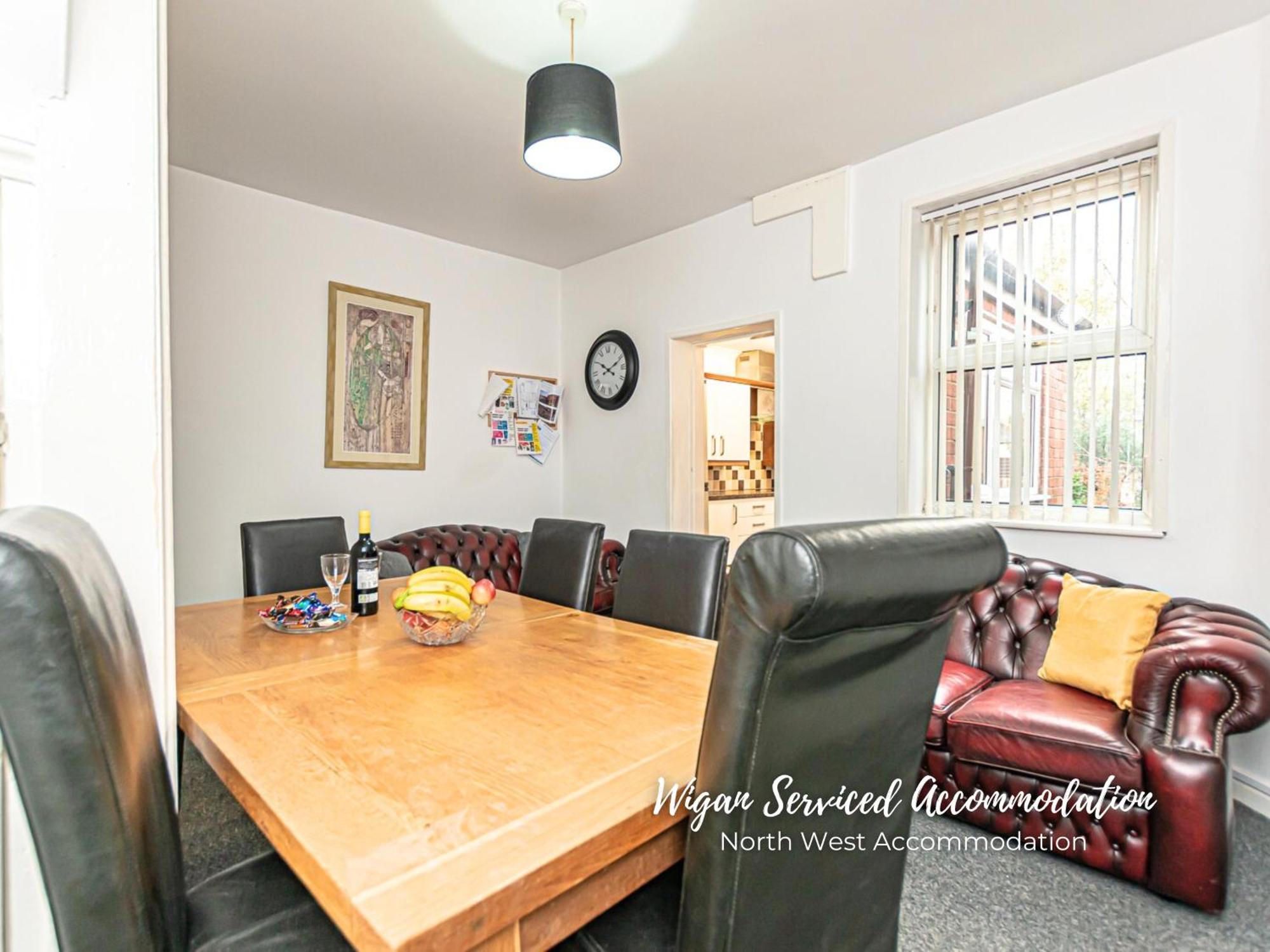 Wigan Serviced Accommodation Extérieur photo