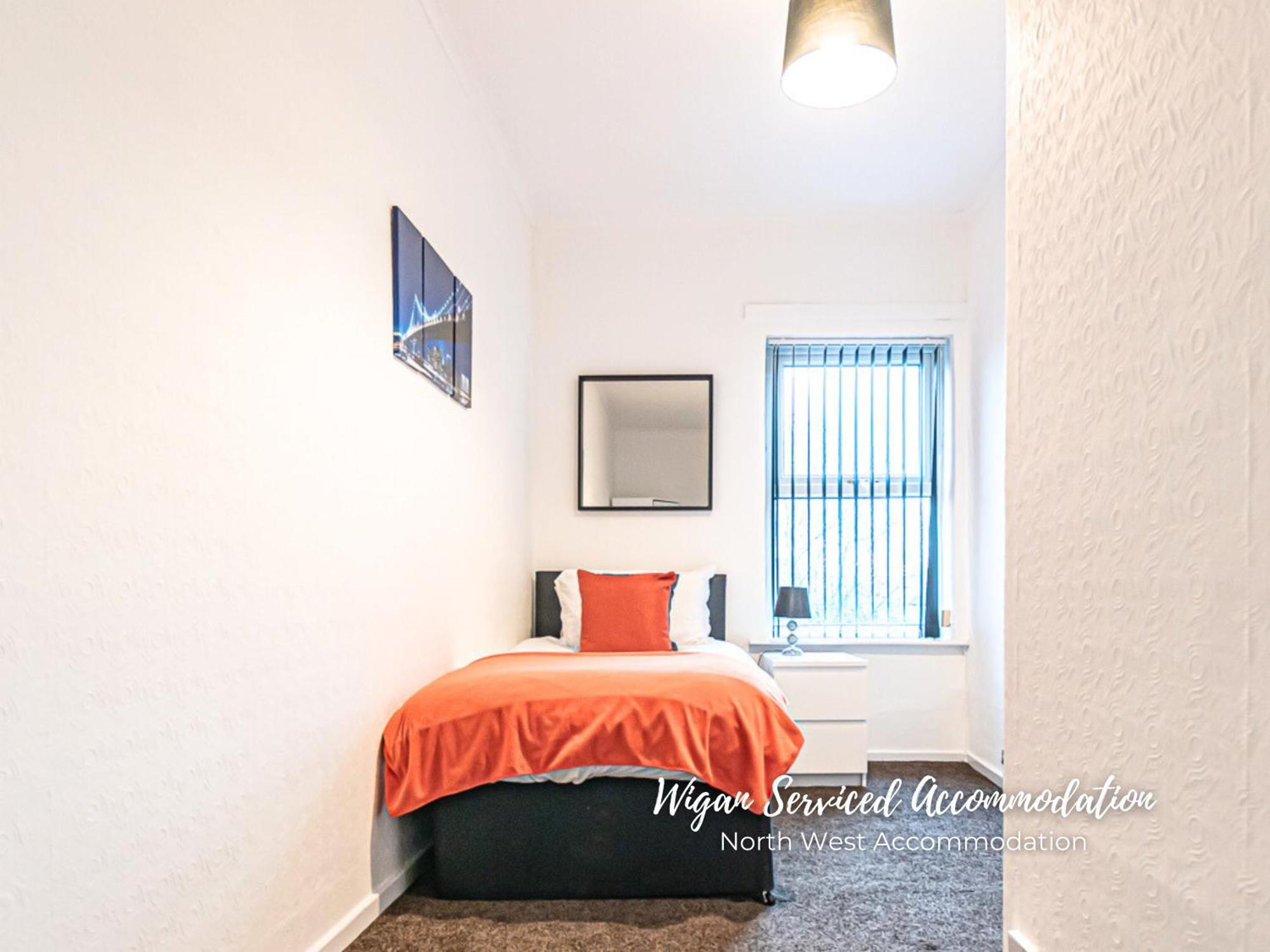 Wigan Serviced Accommodation Extérieur photo